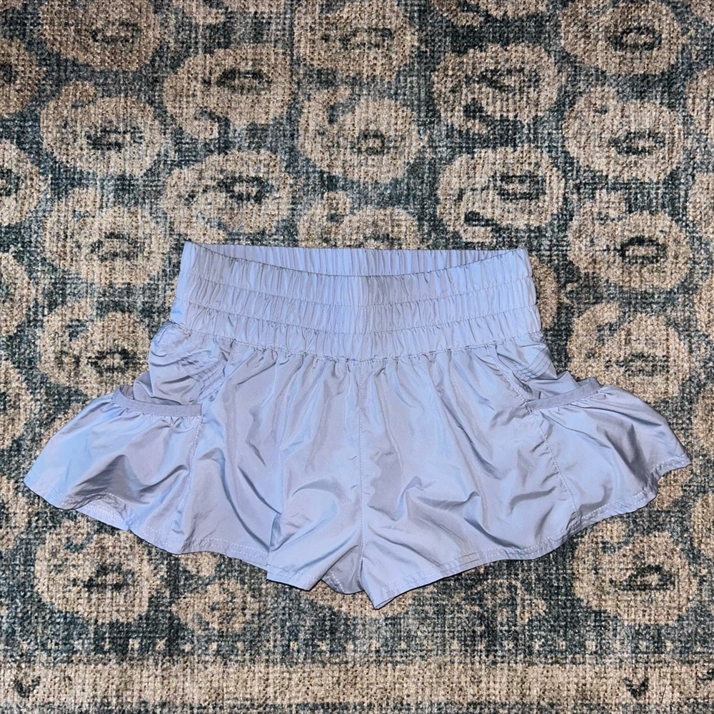 XS free people movement “get your flirt on” pocket shorts